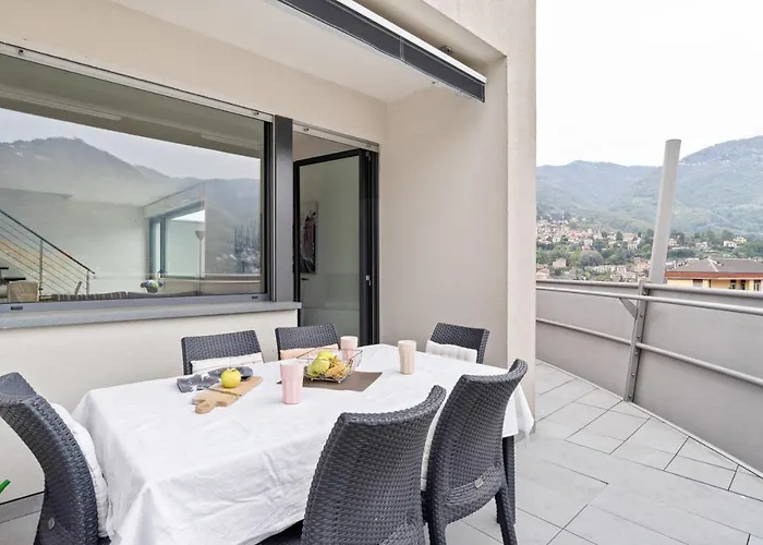 Guesthost - La Perla - X6 With Ac And Garage! Como