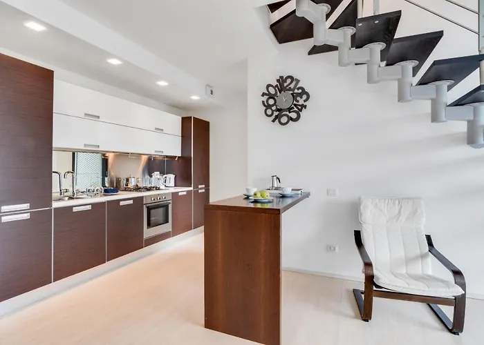 Guesthost - La Perla - X6 With Ac And Garage! Apartmán Como
